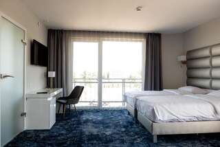 Курортные отели Ferry Resort Мельно Двухместный номер Делюкс с 1 кроватью или 2 отдельными кроватями-6