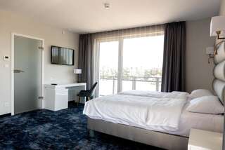 Курортные отели Ferry Resort Мельно Двухместный номер Делюкс с 1 кроватью или 2 отдельными кроватями-1